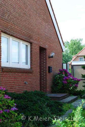Haus_Eingang_02.jpg