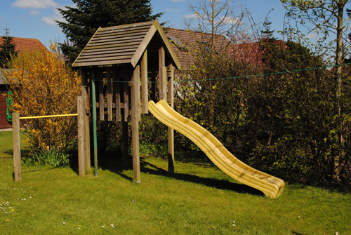 Spielturm_w500.jpg